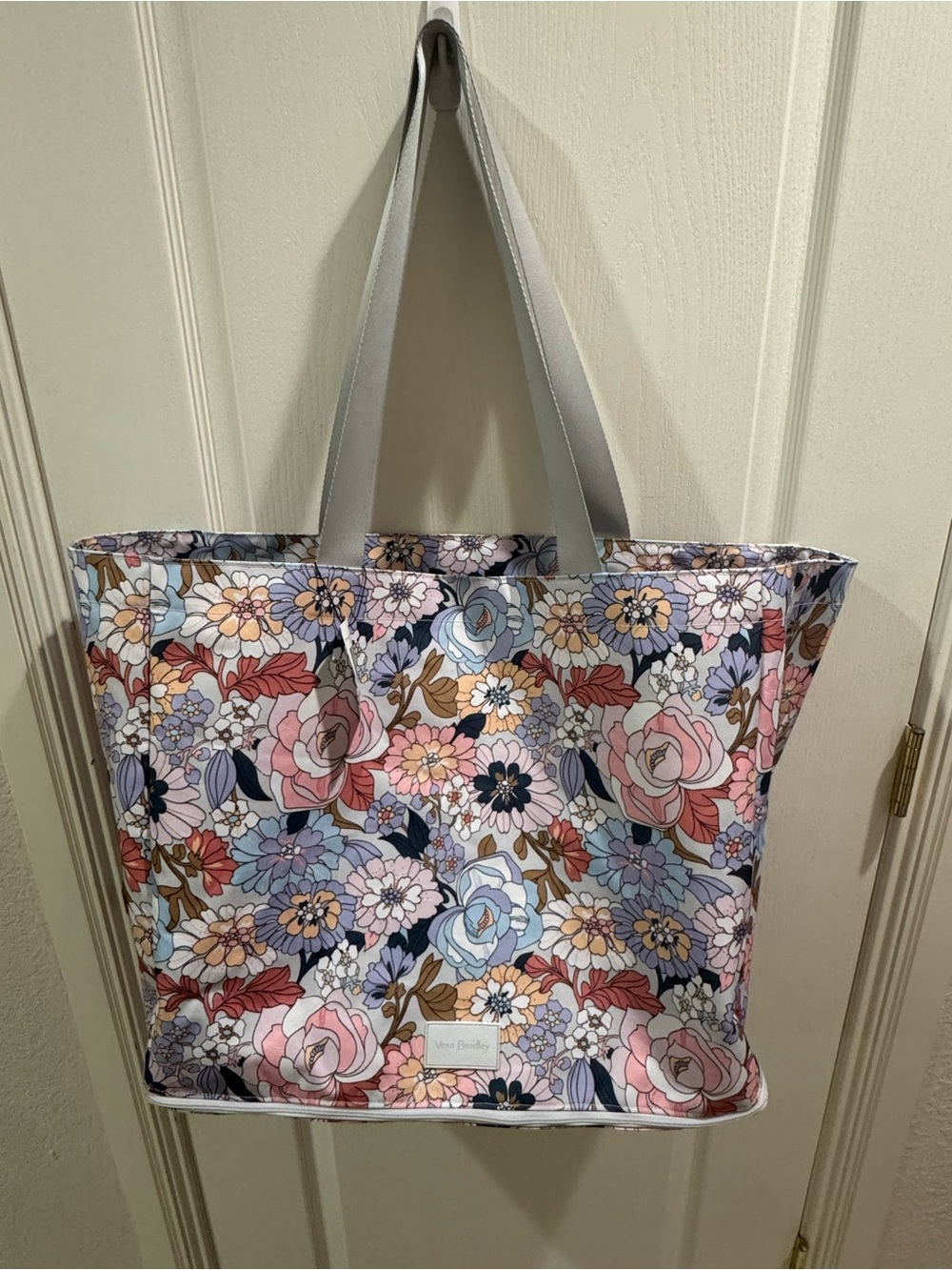 Vera Bradley Lighten Up Deluxe Family Tote Aloha Blooms Large Shoulder Bag Beach